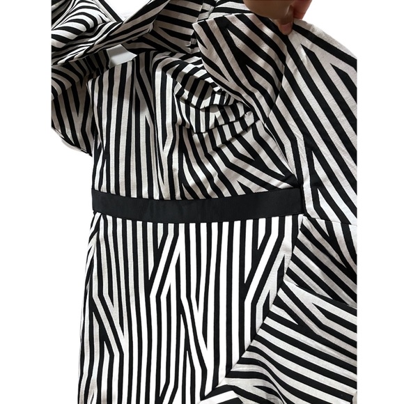 Self-Portrait Abstract Stripe Asymmetrical Dress - Picture 10 of 14